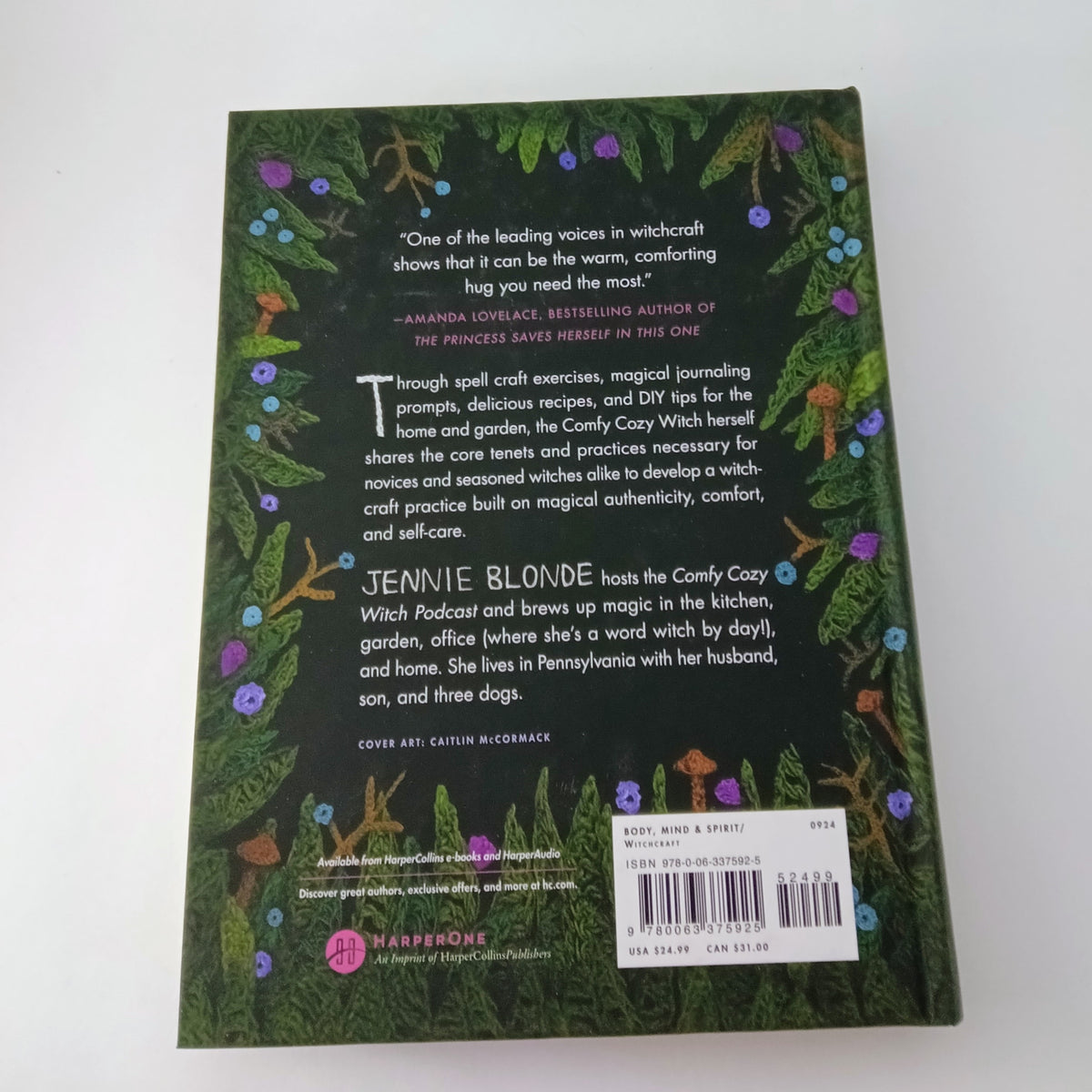 The Comfy Cozy Witch’s Guide to Making Magic in Your Everyday Life