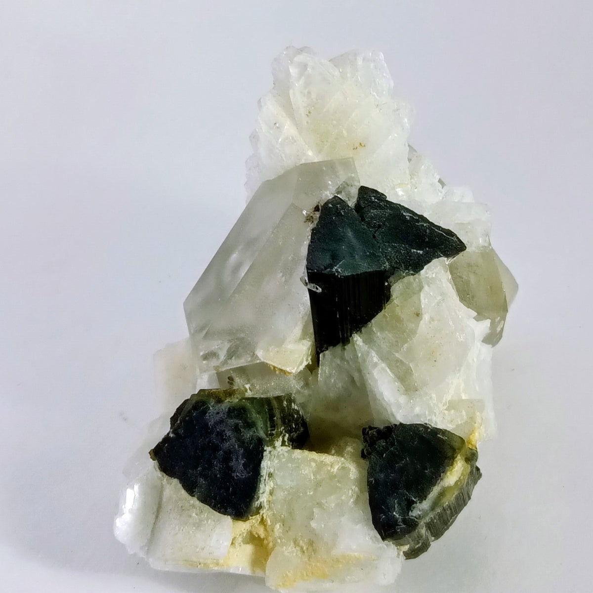 Fluorapatite, Tourmaline (Black & Green), Quartz & Cleavelandite